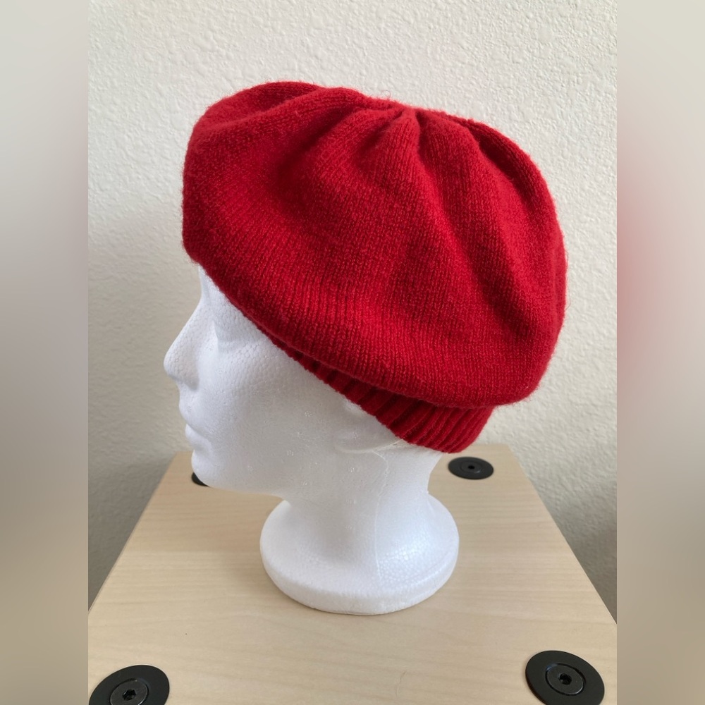 Red Knit Beret Slouchy Winter Hat One Size Ribbed Band - Picture 2 of 6